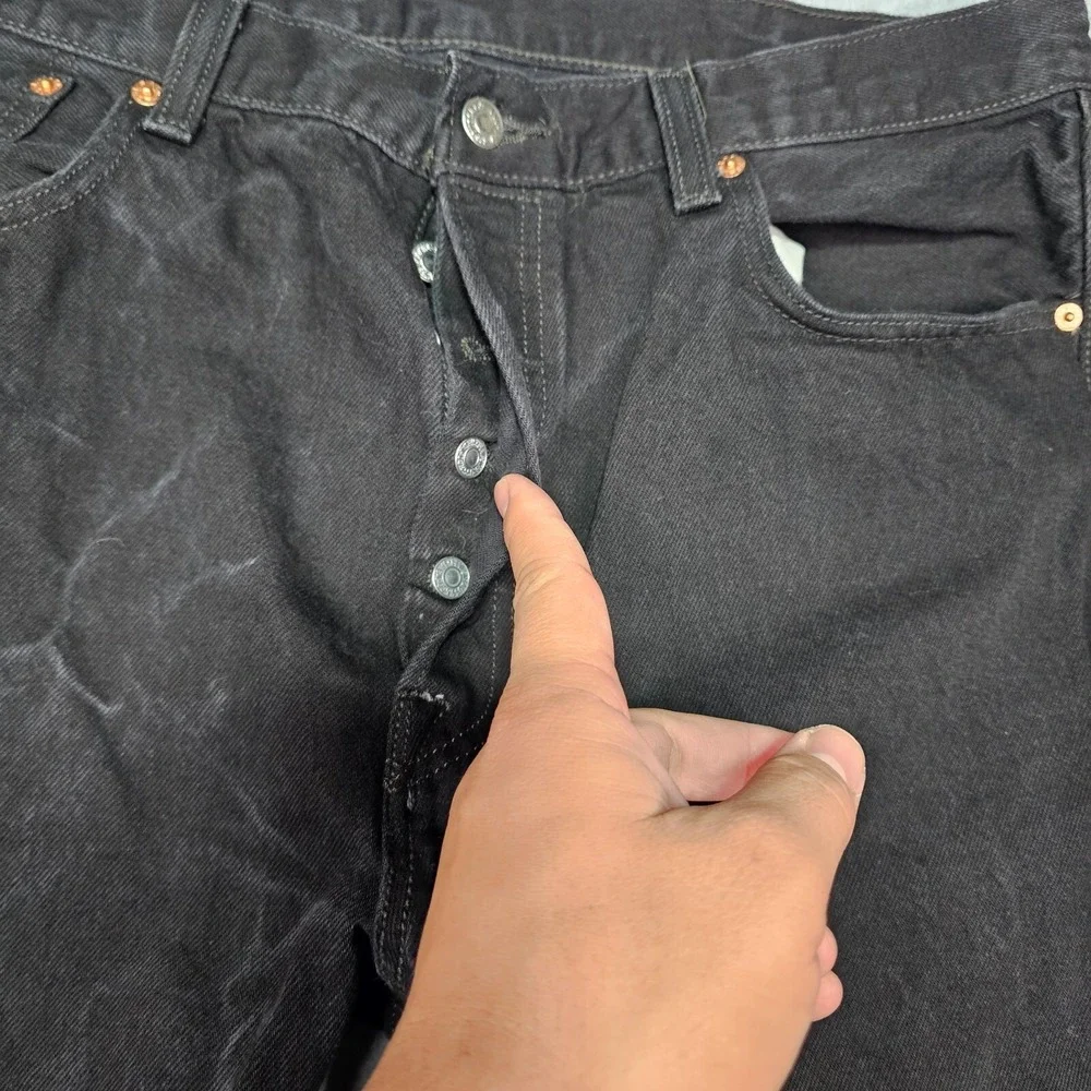 Levis 501 Jeans Mens 38x30 Original Fit Straight Leg Button Fly Black Denim‎